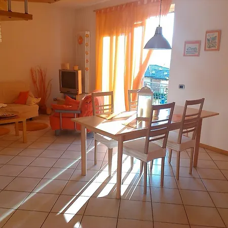 Villa Aurora With Pool Colico