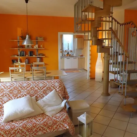 Villa Aurora With Pool Colico